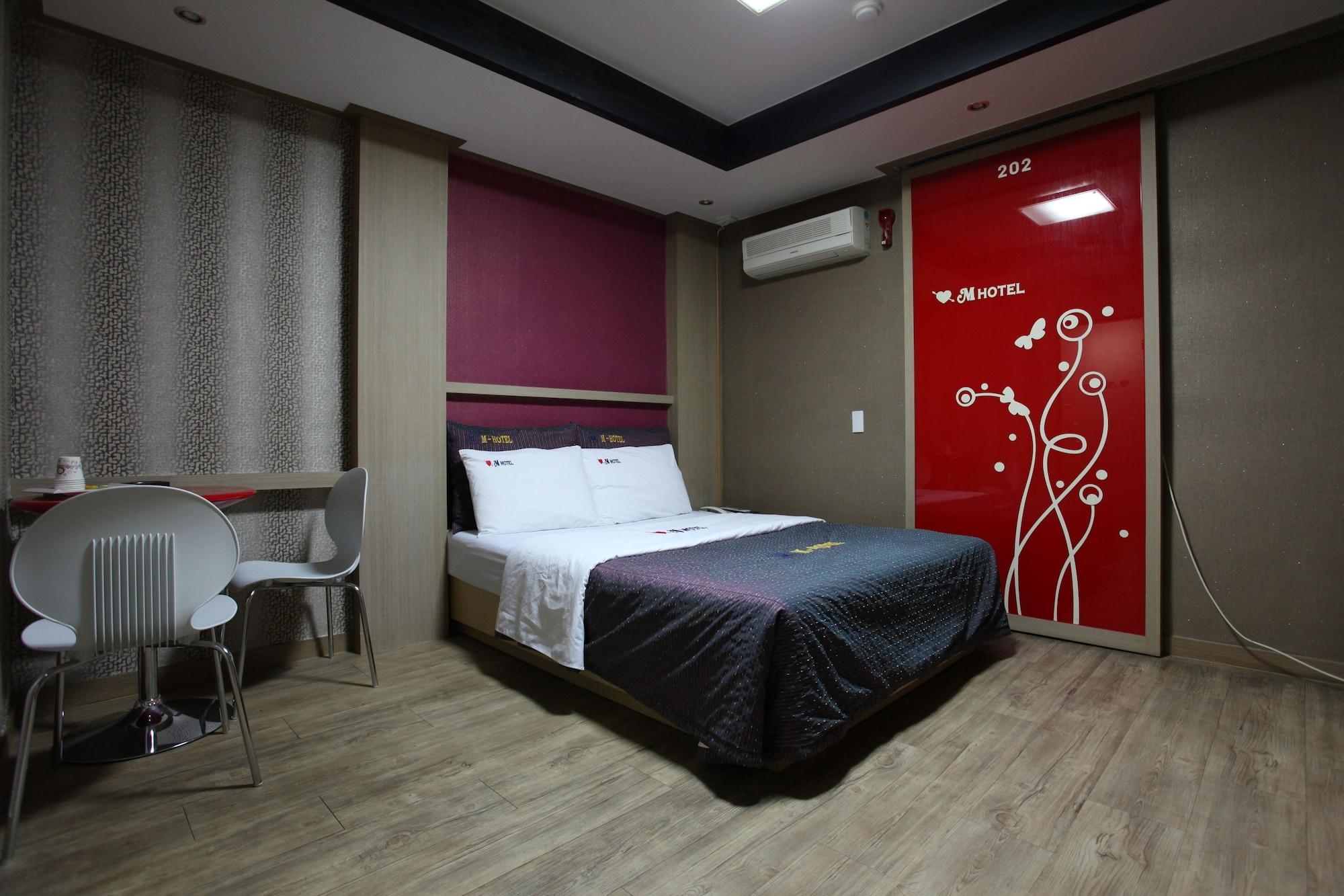M Motel Songtan Phjongthek Kültér fotó