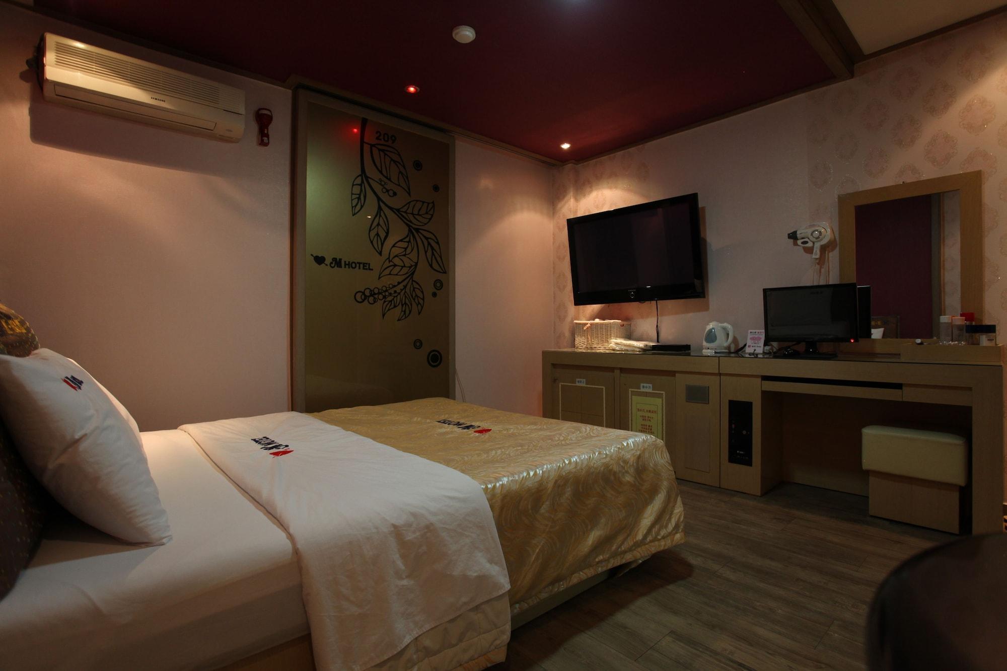 M Motel Songtan Phjongthek Kültér fotó