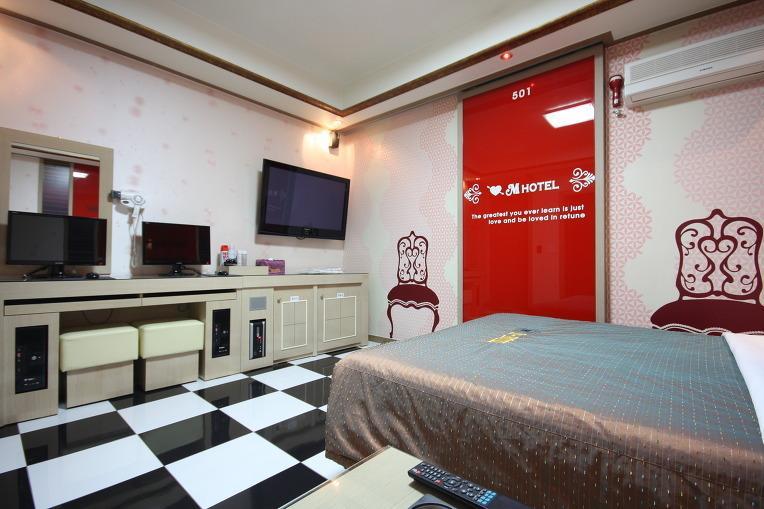 M Motel Songtan Phjongthek Szoba fotó